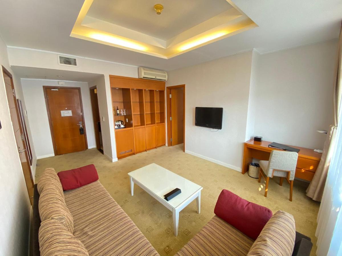 Muong Thanh Holiday Da Lat Hotel Екстериор снимка